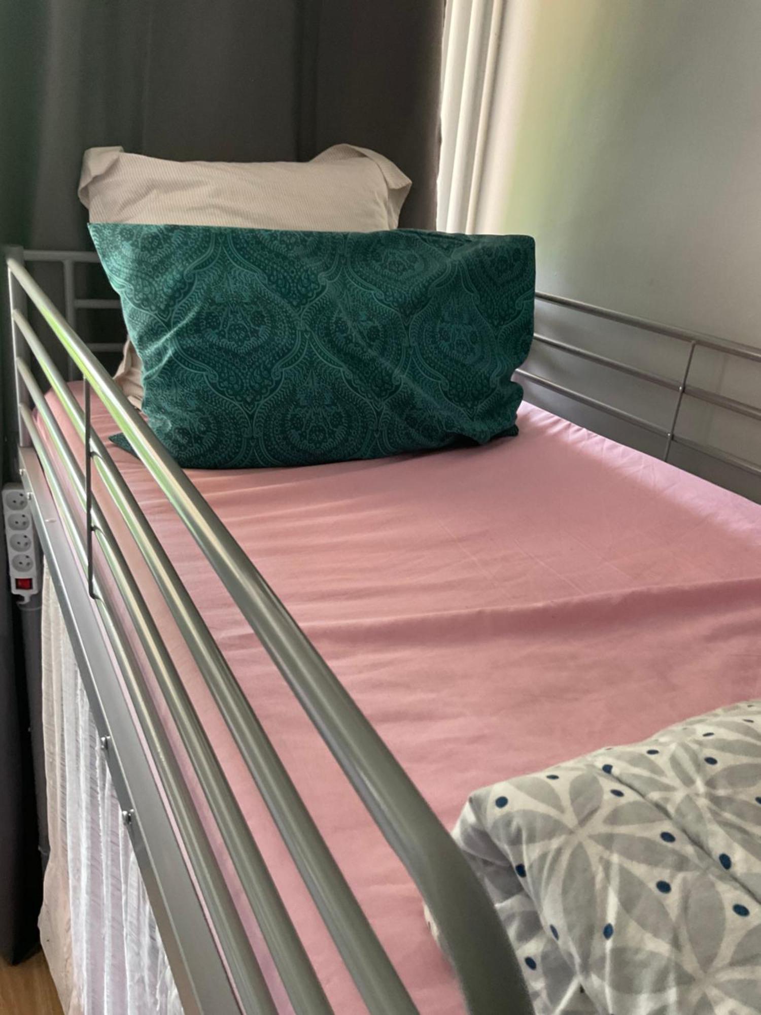 Female-Dortoir Femme -Dorm Shared Room Paris Bobigny Exterior photo