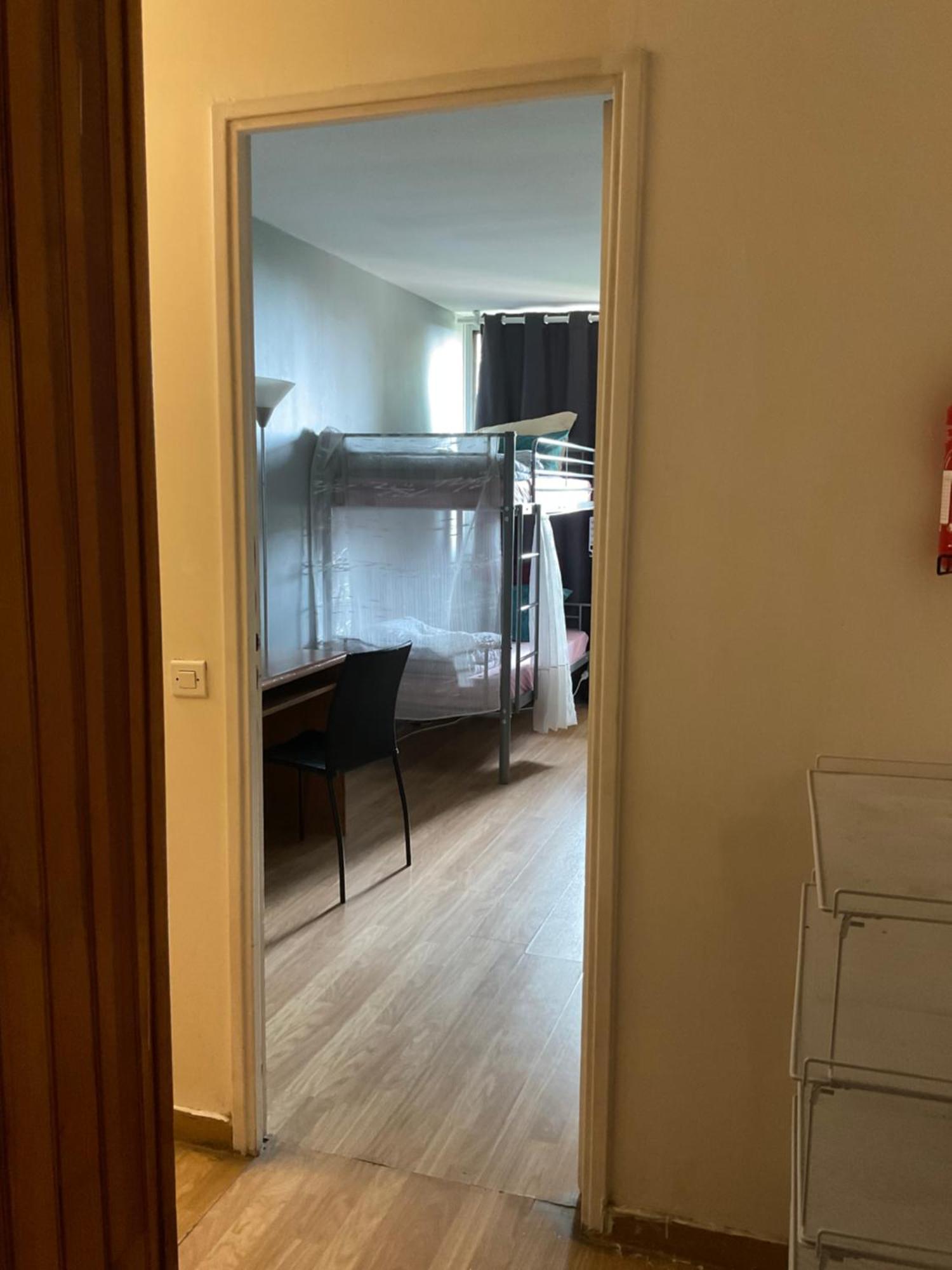 Female-Dortoir Femme -Dorm Shared Room Paris Bobigny Exterior photo